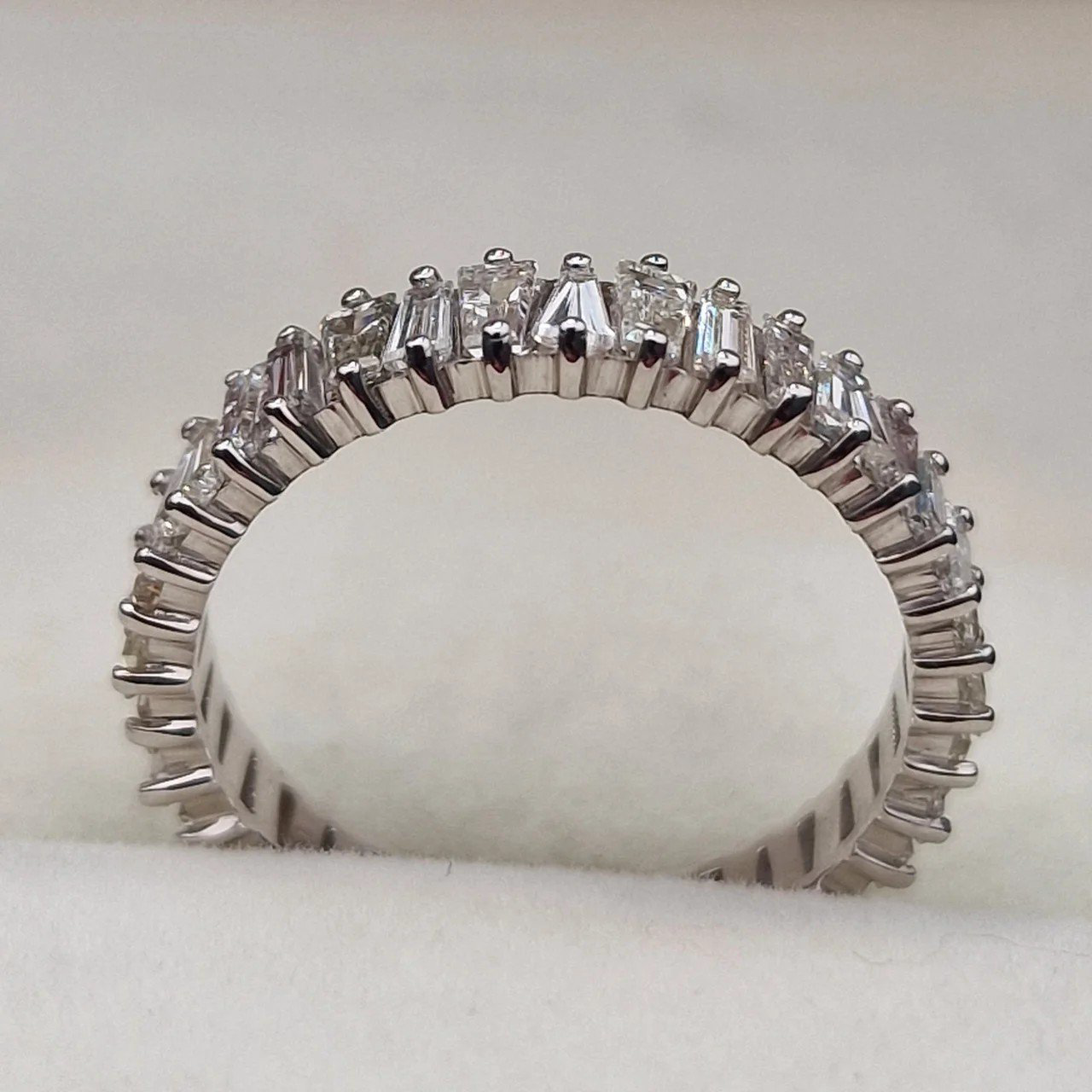 Кольцо Deimantas 106723928 17р 3,14гр 2,25ct. купить,NaN
