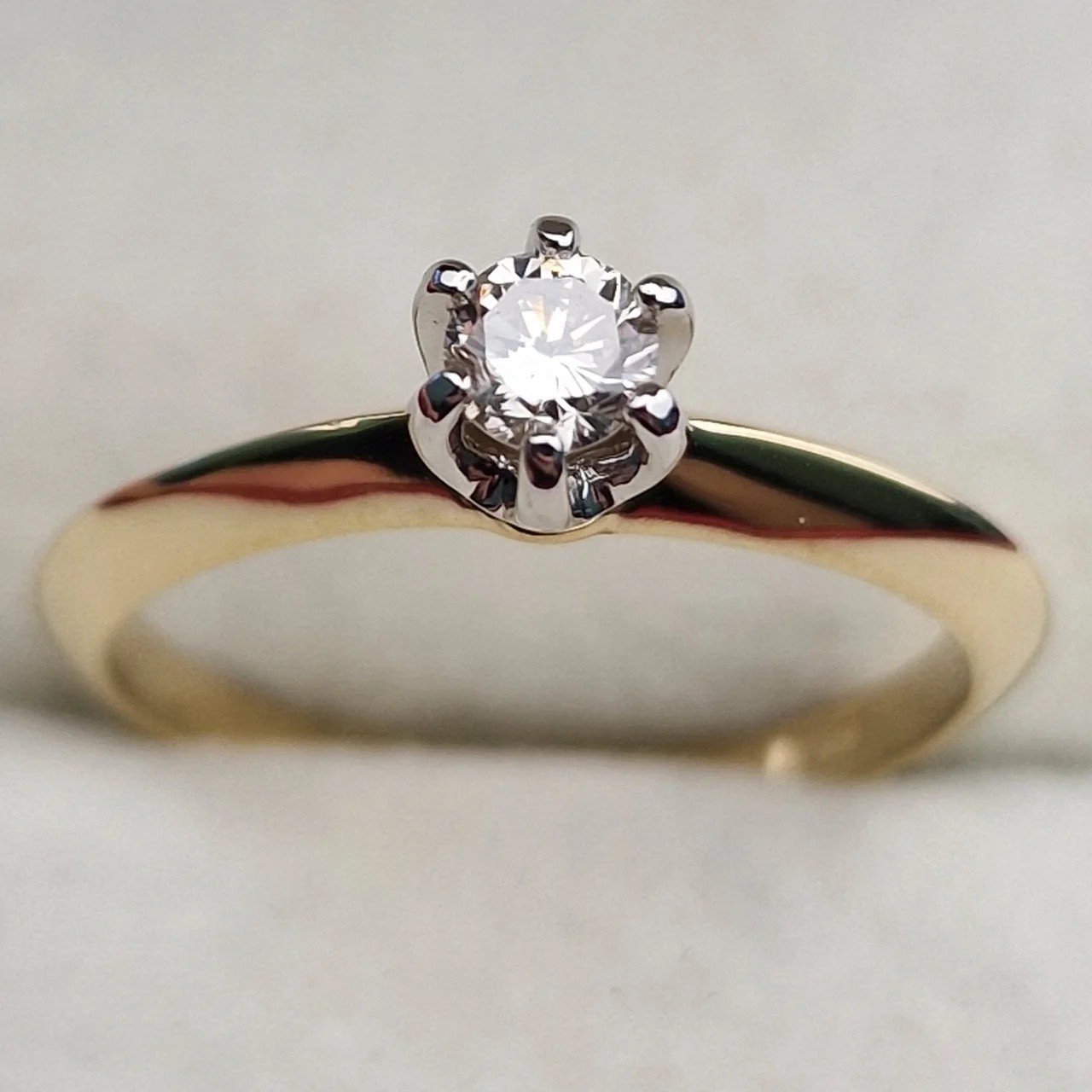 Кольцо Deimantas 106723636 17р 2,48гр 0,22ct. купить,NaN