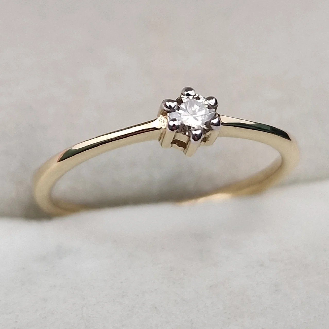 Кольцо Deimantas 106798135 16,5р 1,35гр 0,121ct. купить,NaN