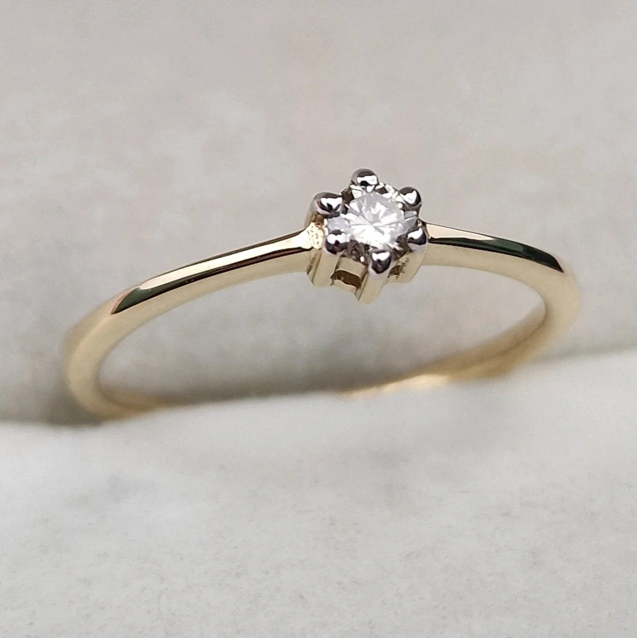 Кольцо Deimantas 106798135 16,5р 1,35гр 0,121ct. купить,NaN