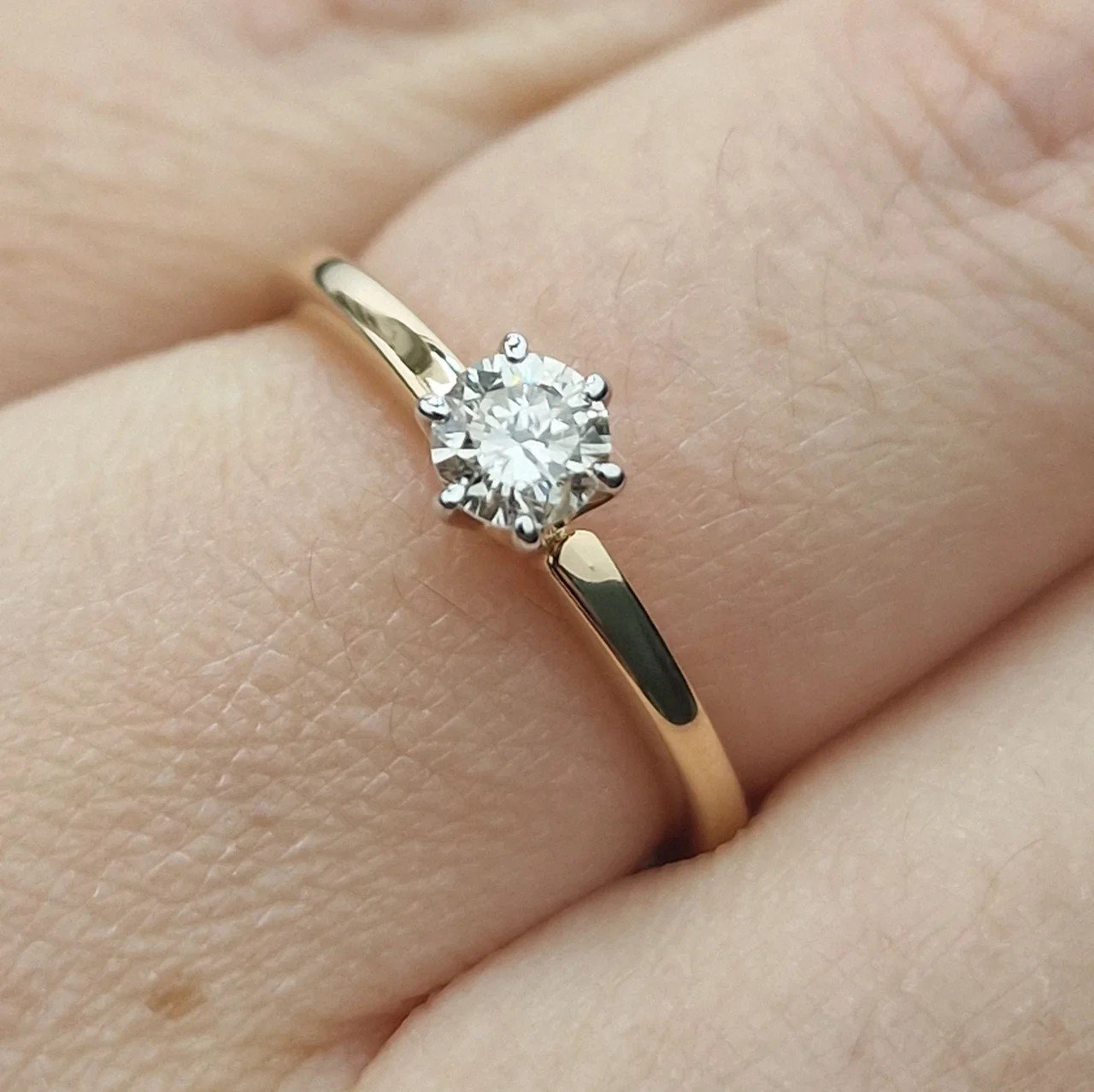 Кольцо Deimantas 106798256 17р 2,16гр 0,28ct. купить,NaN