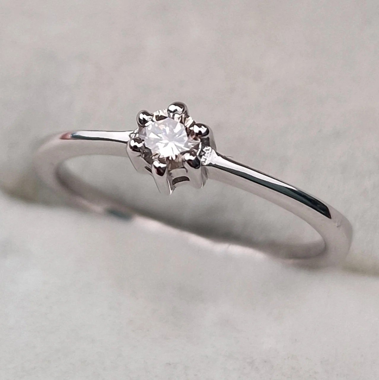 Кольцо Deimantas 106798199 17р 1,47гр 0,1ct. купить,NaN