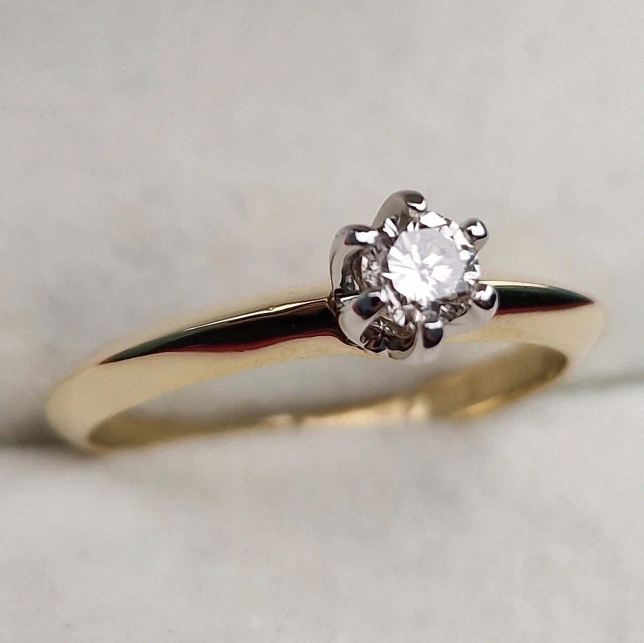 Кольцо Deimantas 106723614 17р 2,55гр 0,22ct. купить,NaN