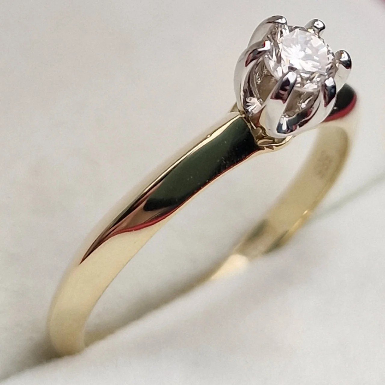 Кольцо Deimantas 106723614 17р 2,55гр 0,22ct. купить,NaN