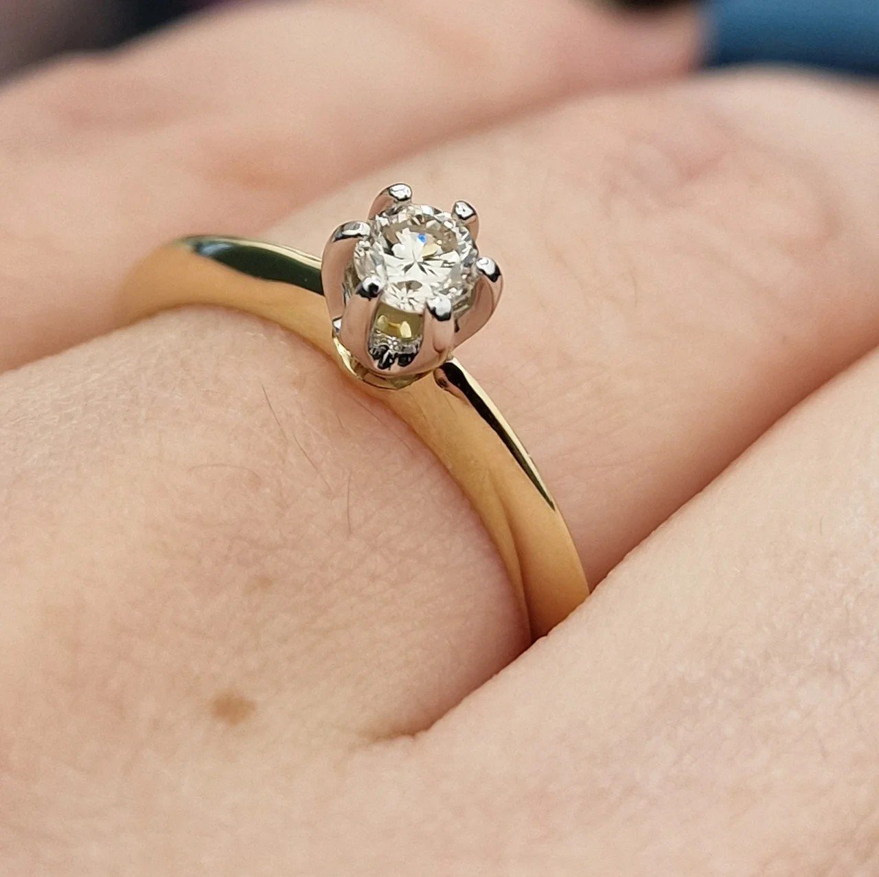 Кольцо Deimantas 106723614 17р 2,55гр 0,22ct. купить,NaN