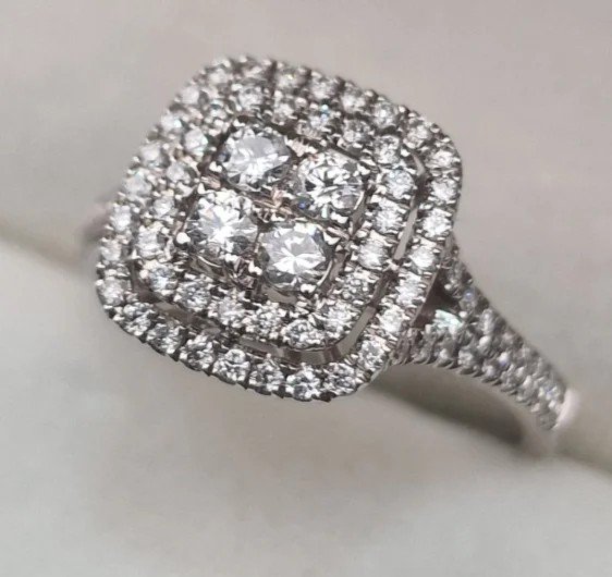 Комплект Deimantas 106621077 17р 0,60ct 1,02ct. купить,NaN