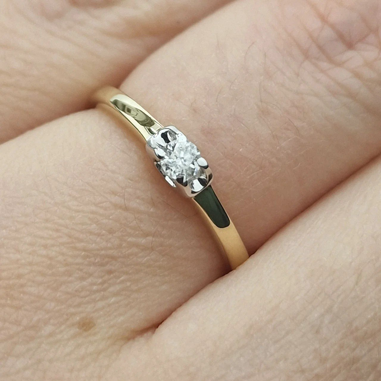 Кольцо Deimantas 106798231 16,5р 1,58гр 0,12ct. купить,NaN