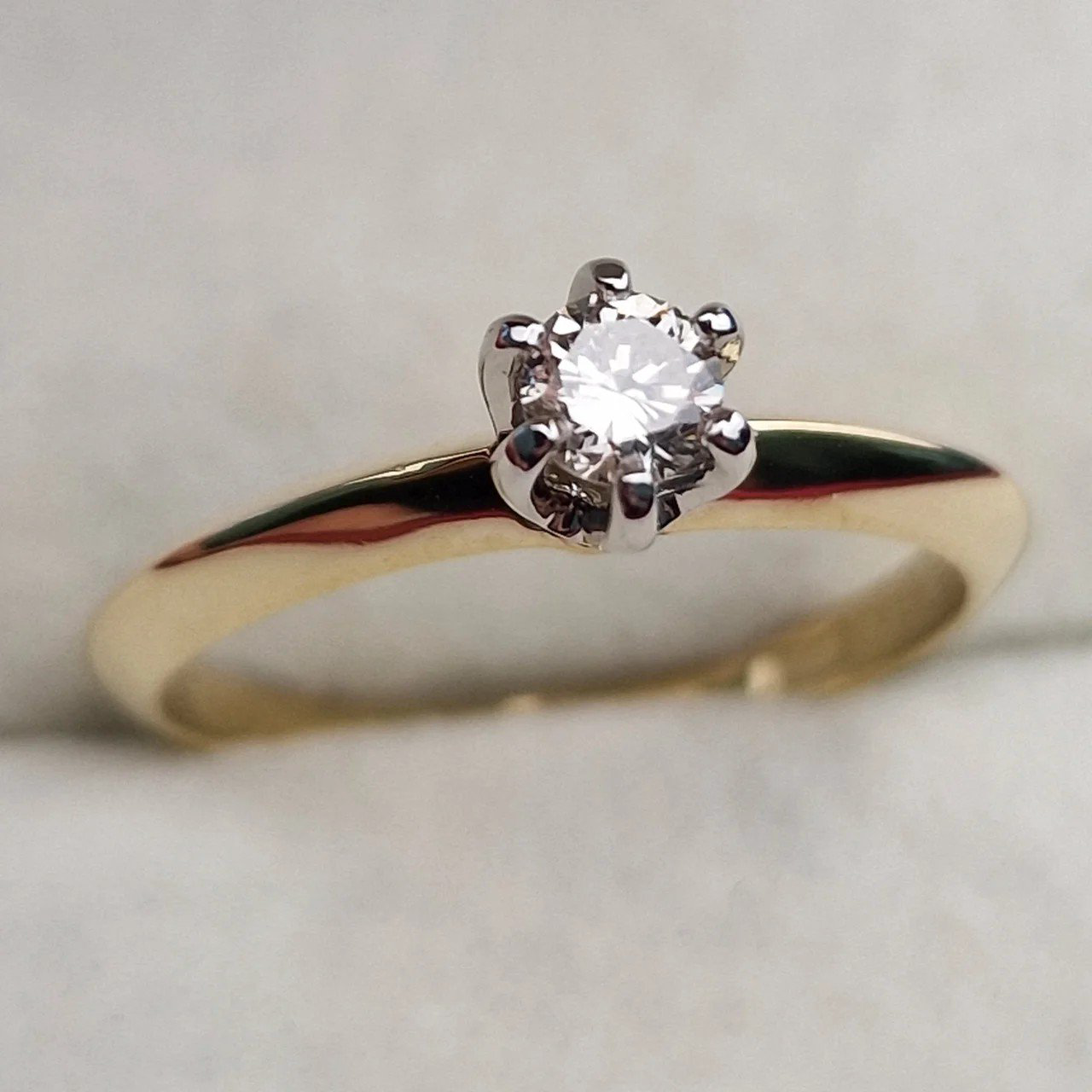 Кольцо Deimantas 106723572 17р 2,55гр 0,22ct. купить,NaN