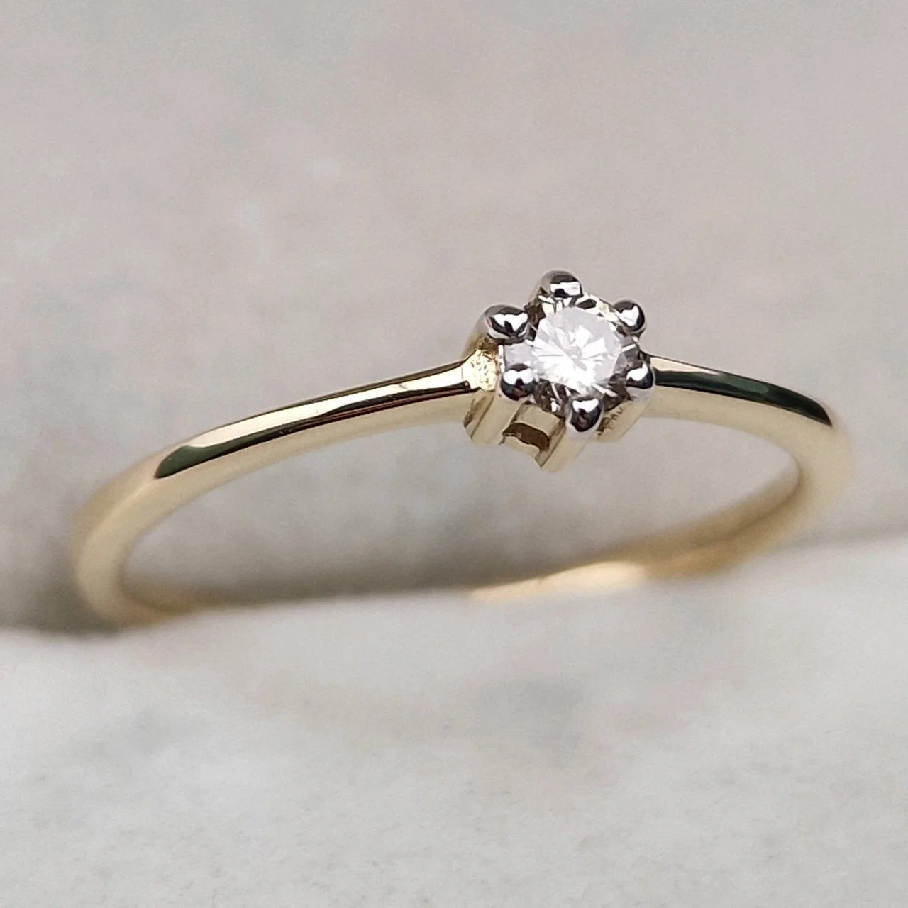 Кольцо Deimantas 106798117 16,5р 1,37гр 0,116ct. купить,NaN