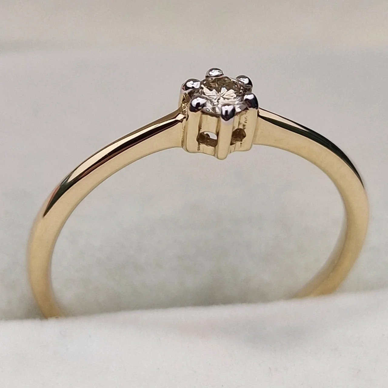 Кольцо Deimantas 106798117 16,5р 1,37гр 0,116ct. купить,NaN