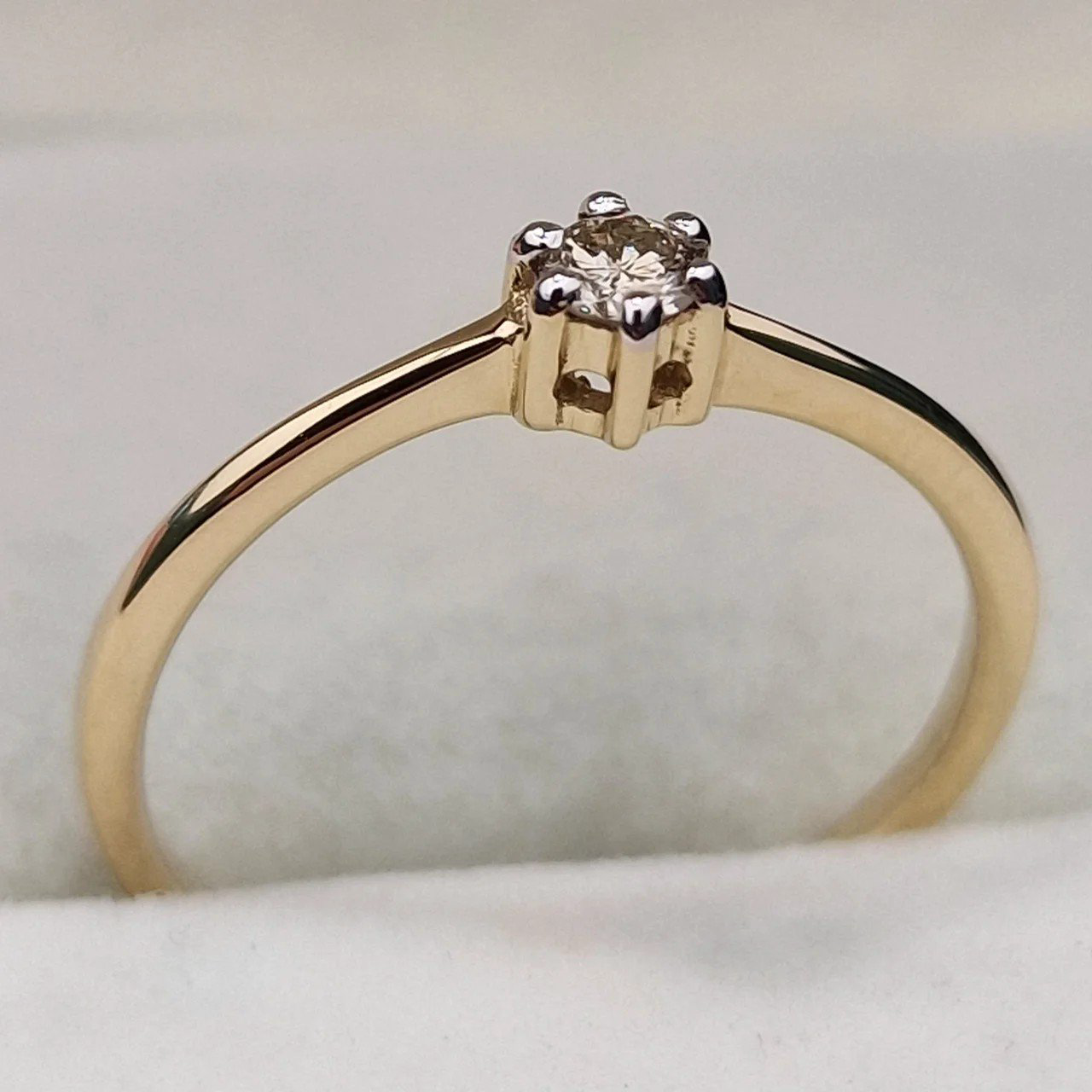 Кольцо Deimantas 106798117 16,5р 1,37гр 0,116ct. купить,NaN