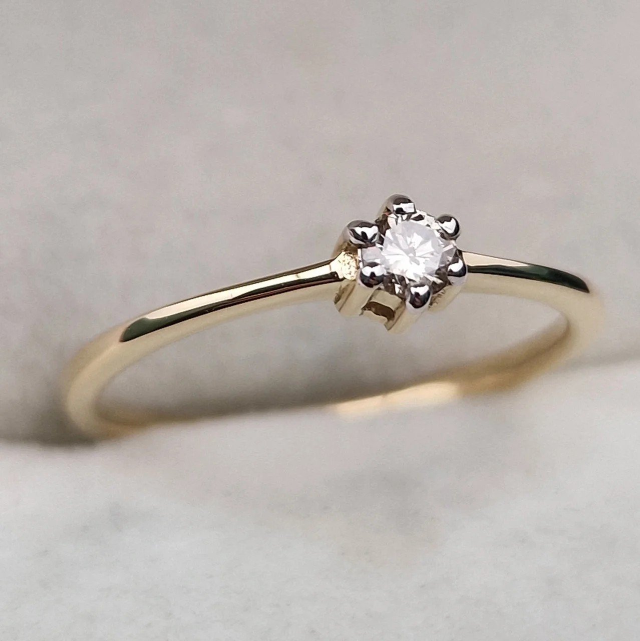Кольцо Deimantas 106798117 16,5р 1,37гр 0,116ct. купить,NaN