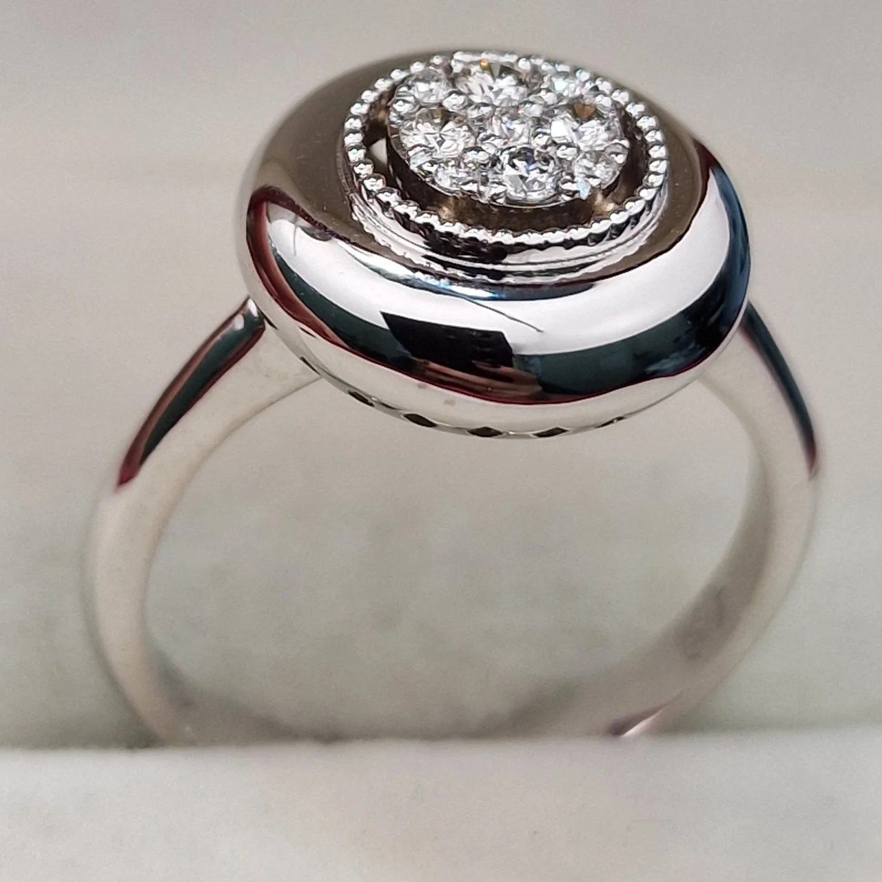 Кольцо Deimantas 106724106 17р 4,49гр 0,23ct. купить,NaN