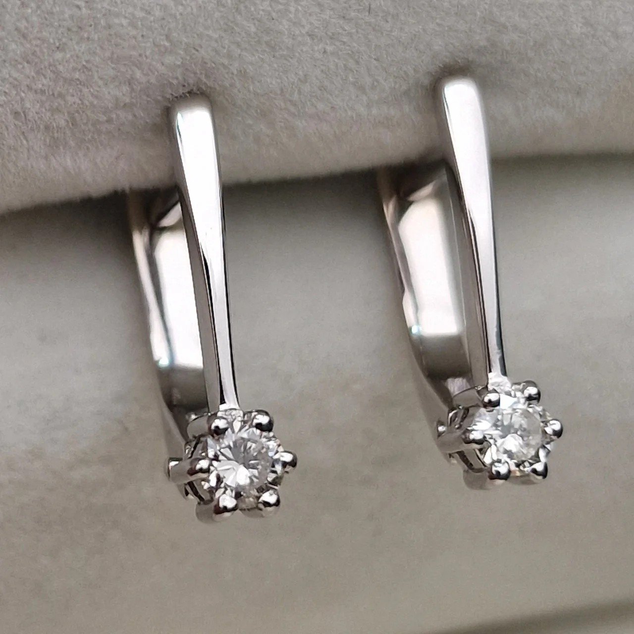 Серьги Deimantas 106798402 2,49гр 0,20ct. купить,NaN