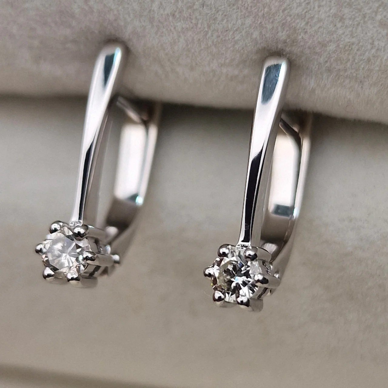 Серьги Deimantas 106798402 2,49гр 0,20ct. купить,NaN