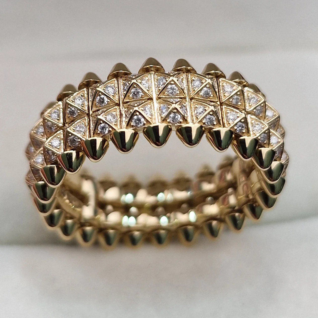 Кольцо Deimantas 106723839 18,5р 10,8гр 0,85ct. купить,NaN