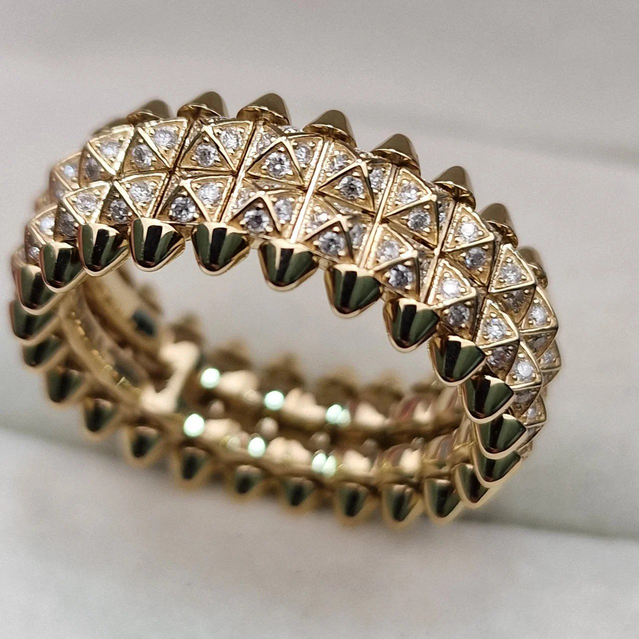 Кольцо Deimantas 106723839 18,5р 10,8гр 0,85ct. купить,NaN
