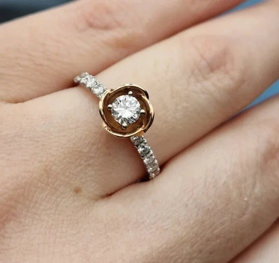 Комплект Deimantas 106737733 17р 0,68ct 0,7ct. купить,NaN