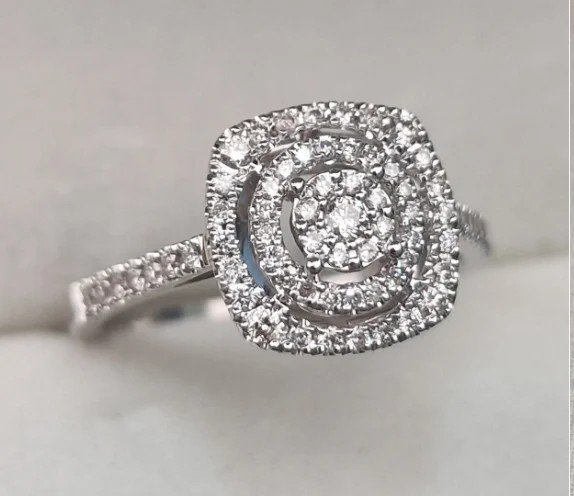 Комплект Deimantas 106621019 17р 0,41ct 0,90ct. купить,NaN