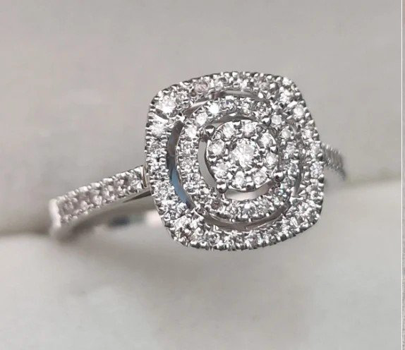 Комплект Deimantas 106621019 17р 0,41ct 0,90ct. купить,NaN