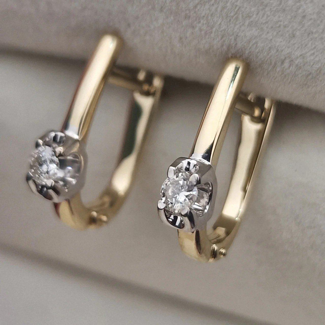 Серьги Deimantas 106798419 2,55гр 0,194ct. купить,NaN