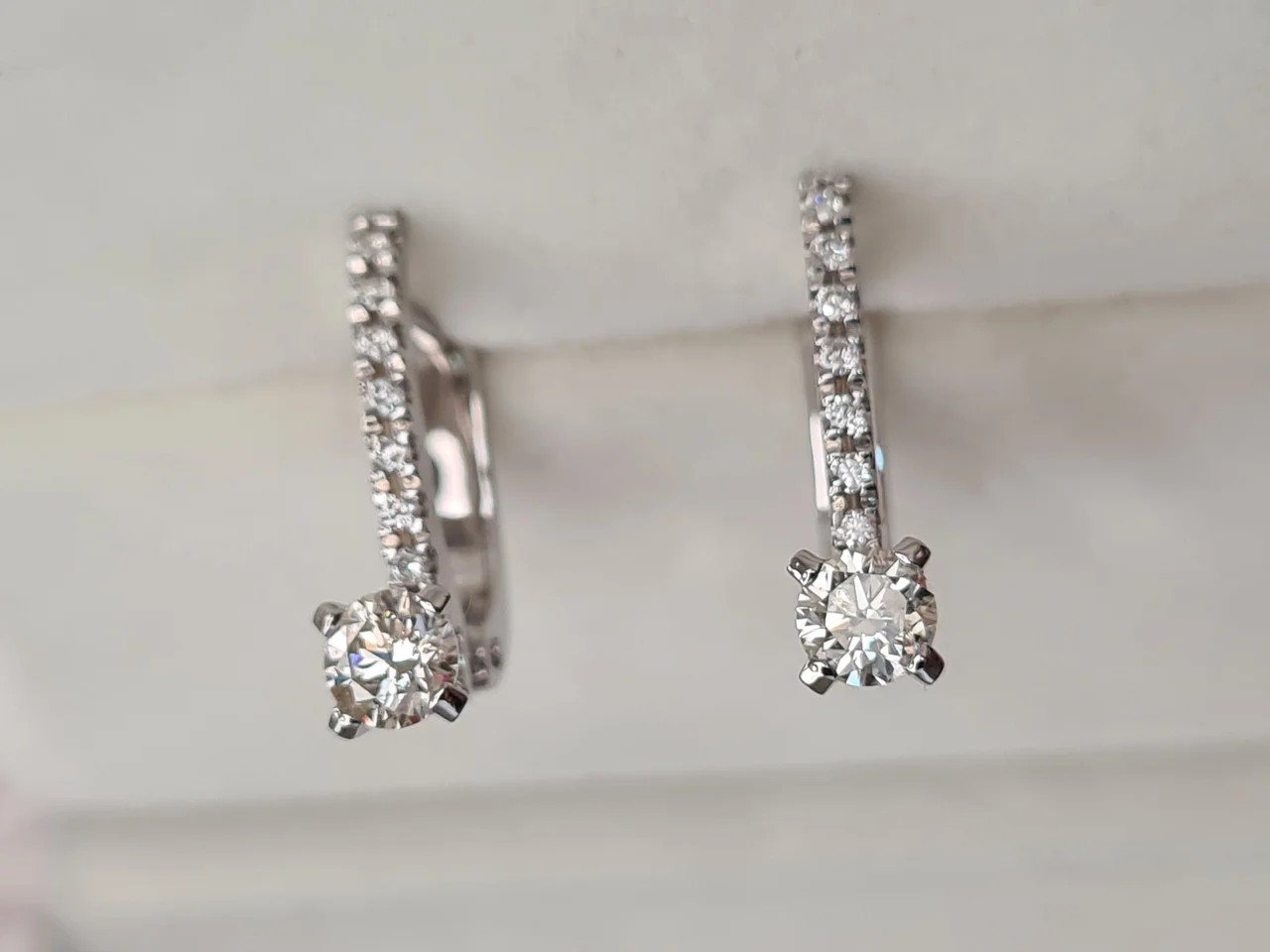 Серьги Deimantas 91088136 3,3гр 0,91ct. купить,NaN