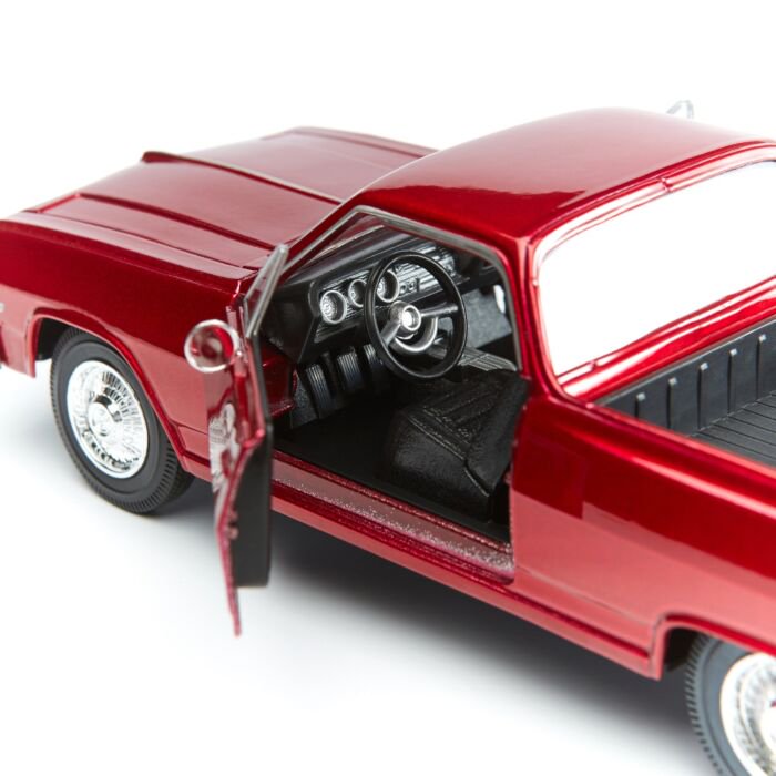 Модель автомобиля Maisto 1:24 Chevrolet El Camino 1965 31977 купить,NaN