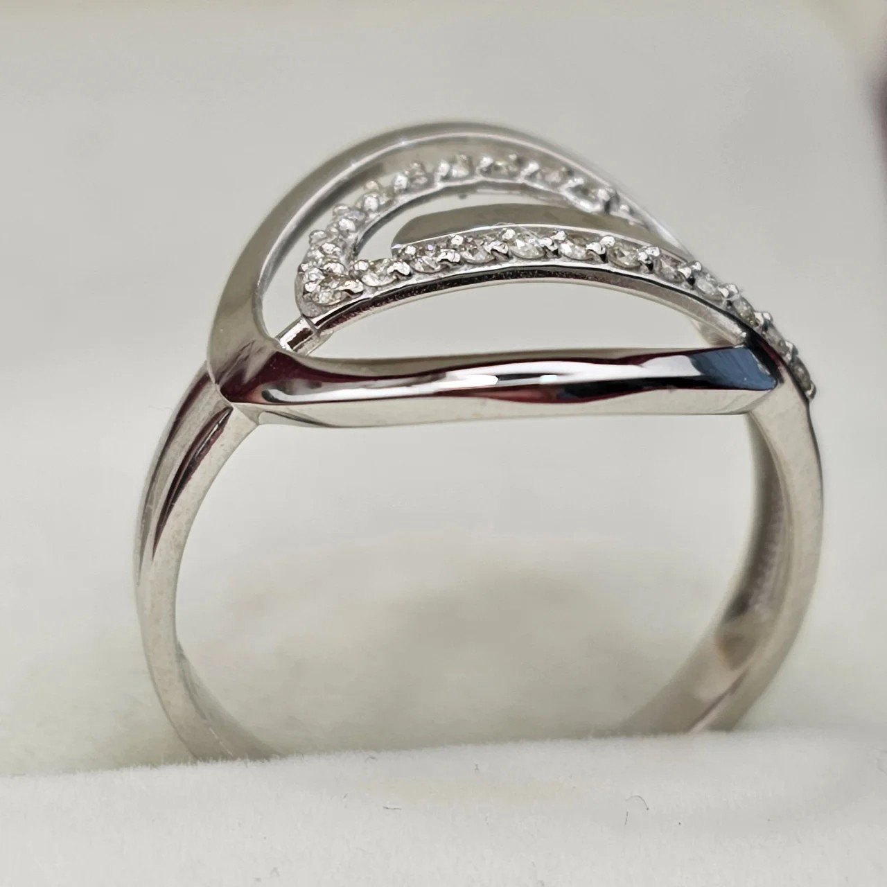 Кольцо Deimantas 107573311 19р 0,19гр 0,19ct. купить,NaN