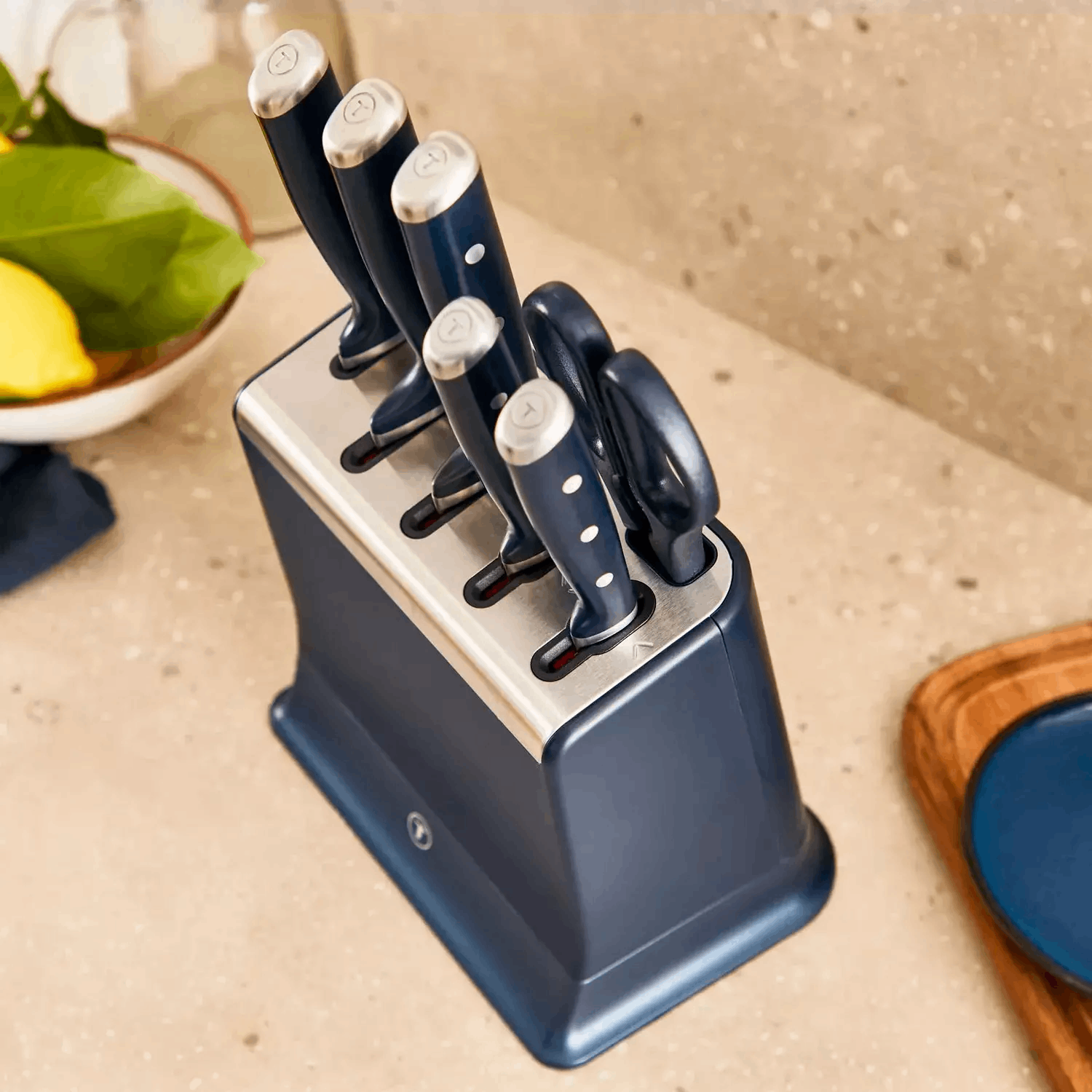 Набор ножей Tefal Ever Sharp PROK297S744 5 ножей, 1 ножницы + блок синий - ForteMarket Набор ножей Tefal Ever Sharp PROK297S744 5 ножей, 1 ножницы + блок синий купить,89990