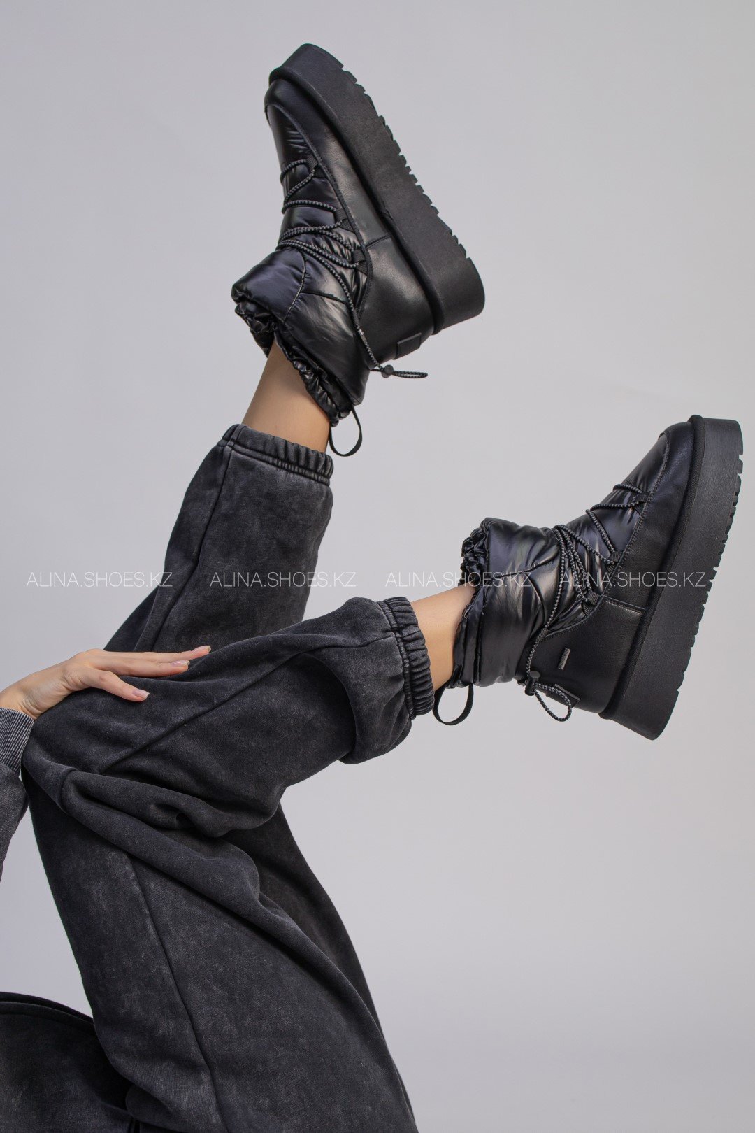 Дутики alinashoes черный купить,NaN
