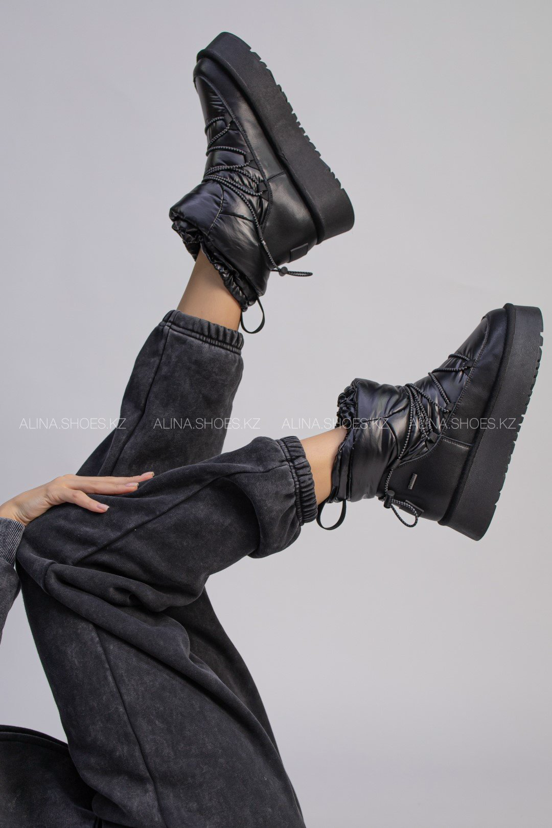 Дутики alinashoes черный купить,NaN