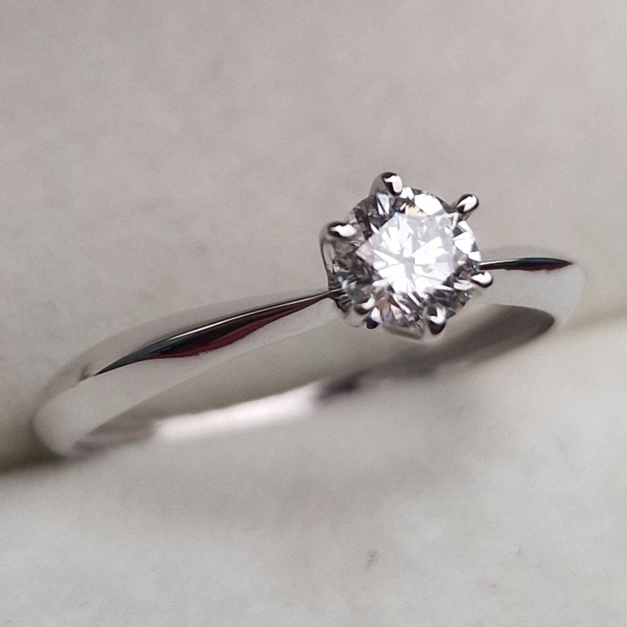 Кольцо Deimantas 100592524 16р 1,05гр 0,286ct. купить,NaN