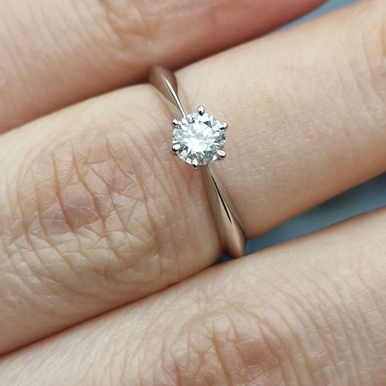 Кольцо Deimantas 100592524 16р 1,05гр 0,286ct. купить,NaN