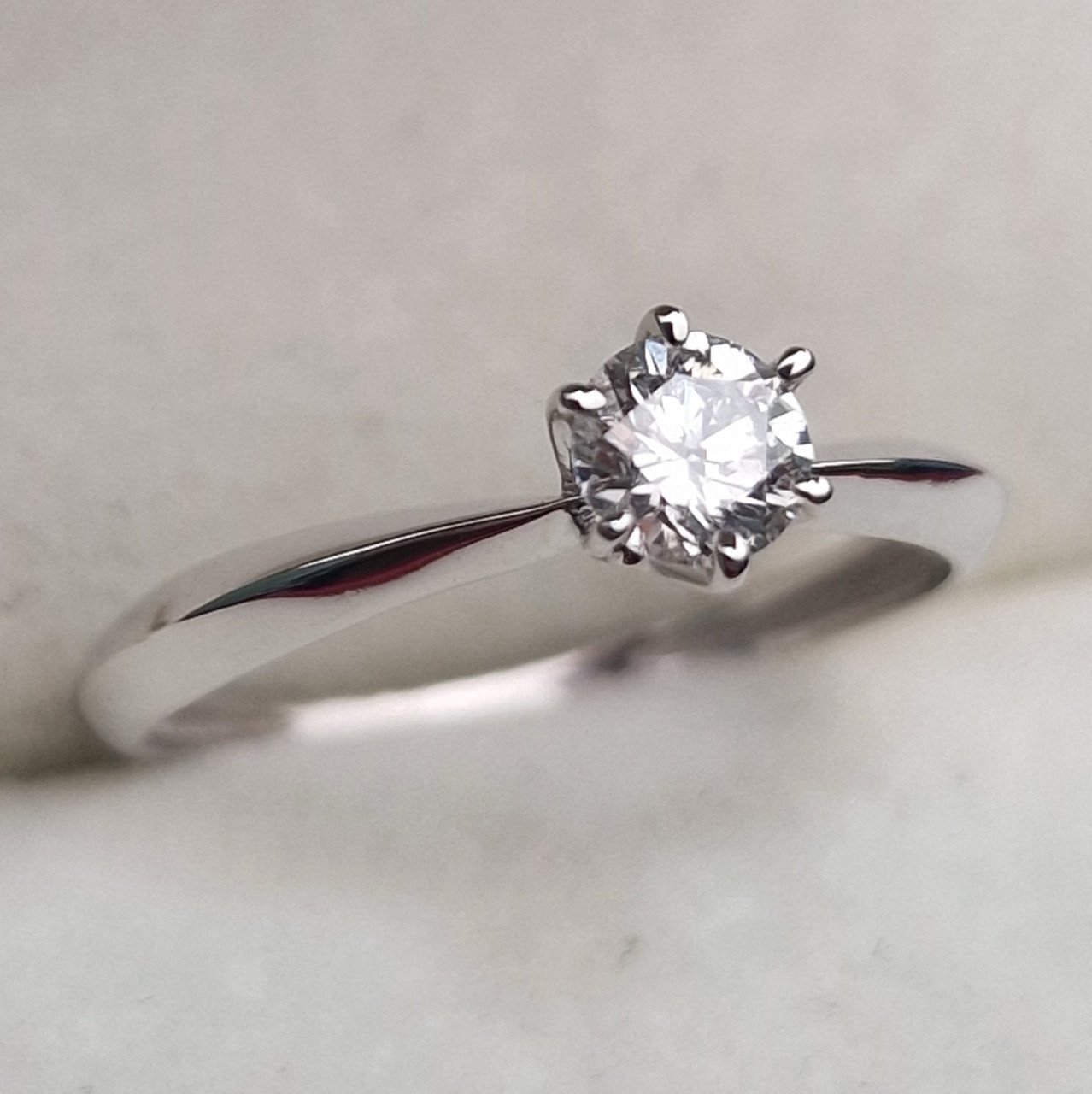 Кольцо Deimantas 100592524 16р 1,05гр 0,286ct. купить,NaN