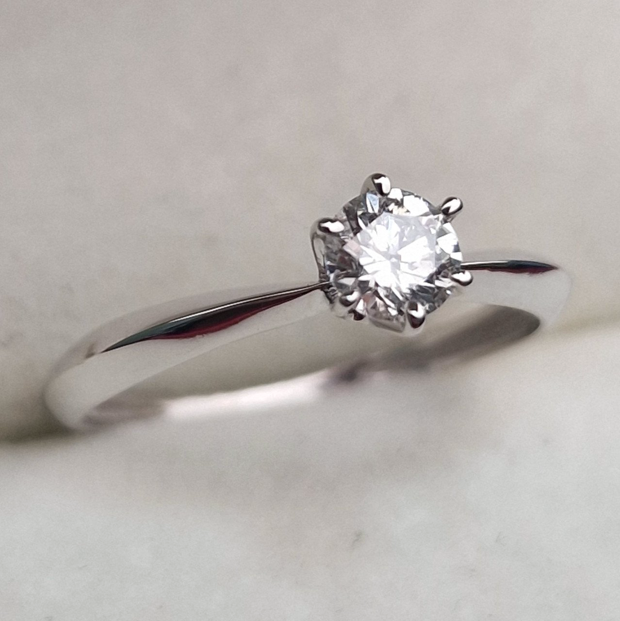 Кольцо Deimantas 100592524 16р 1,05гр 0,286ct. купить,NaN