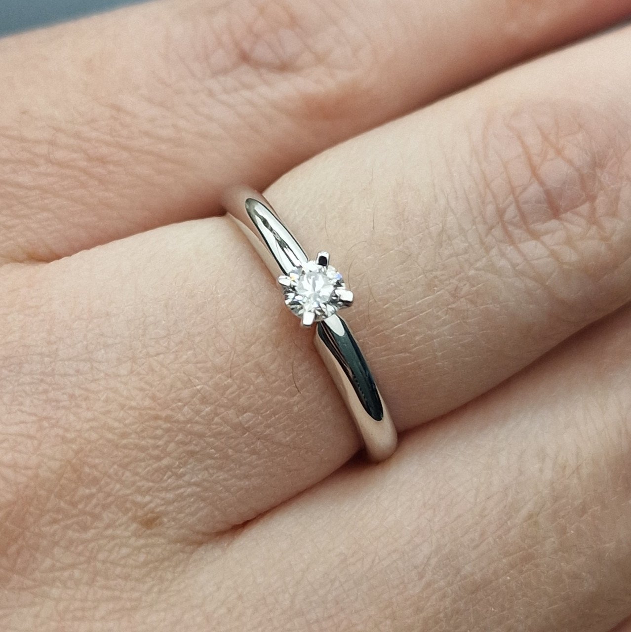 Кольцо Deimantas 100592624 17,5р 2,36гр 0,20ct. купить,NaN