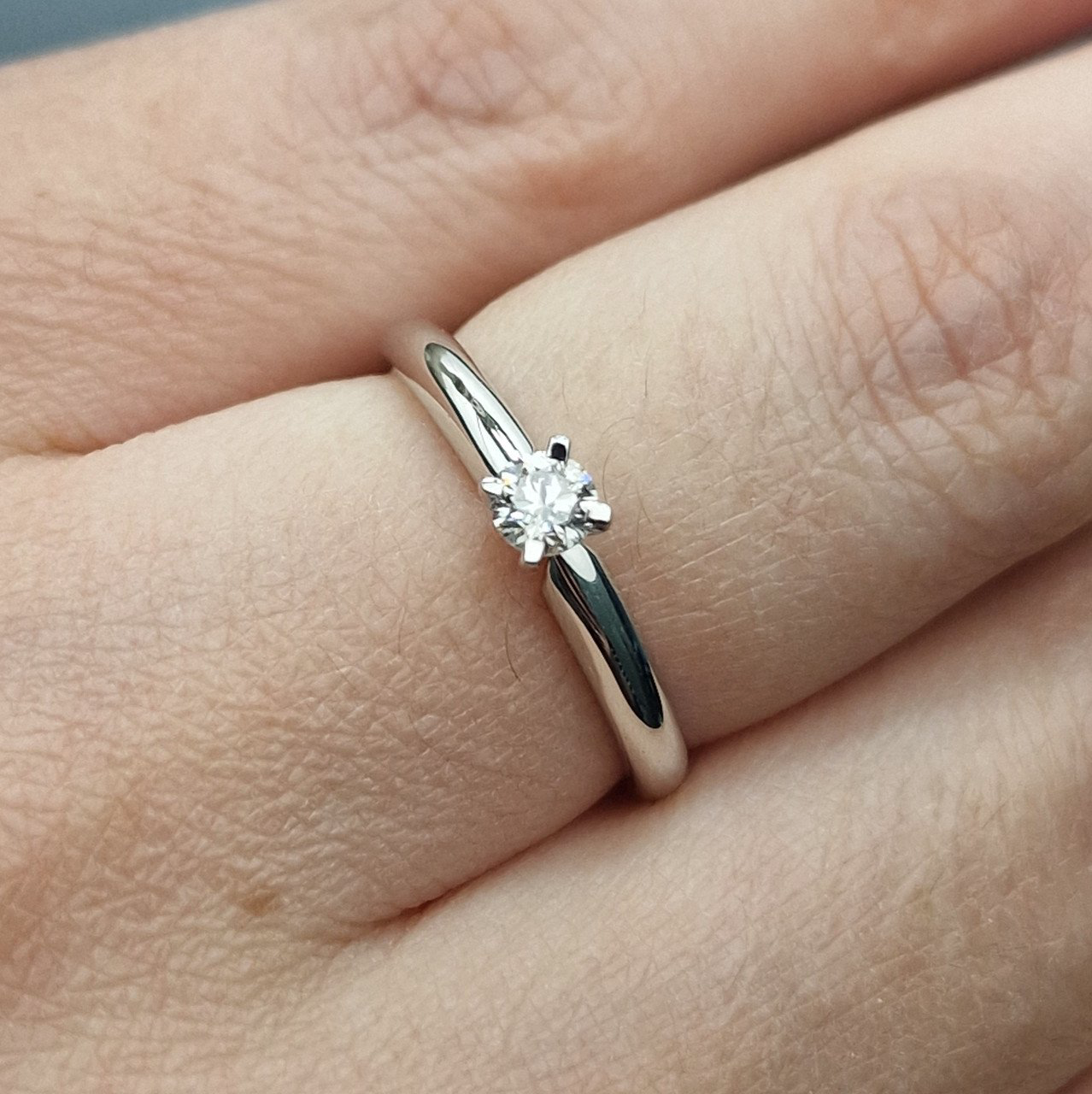 Кольцо Deimantas 100592624 17,5р 2,36гр 0,20ct. купить,NaN