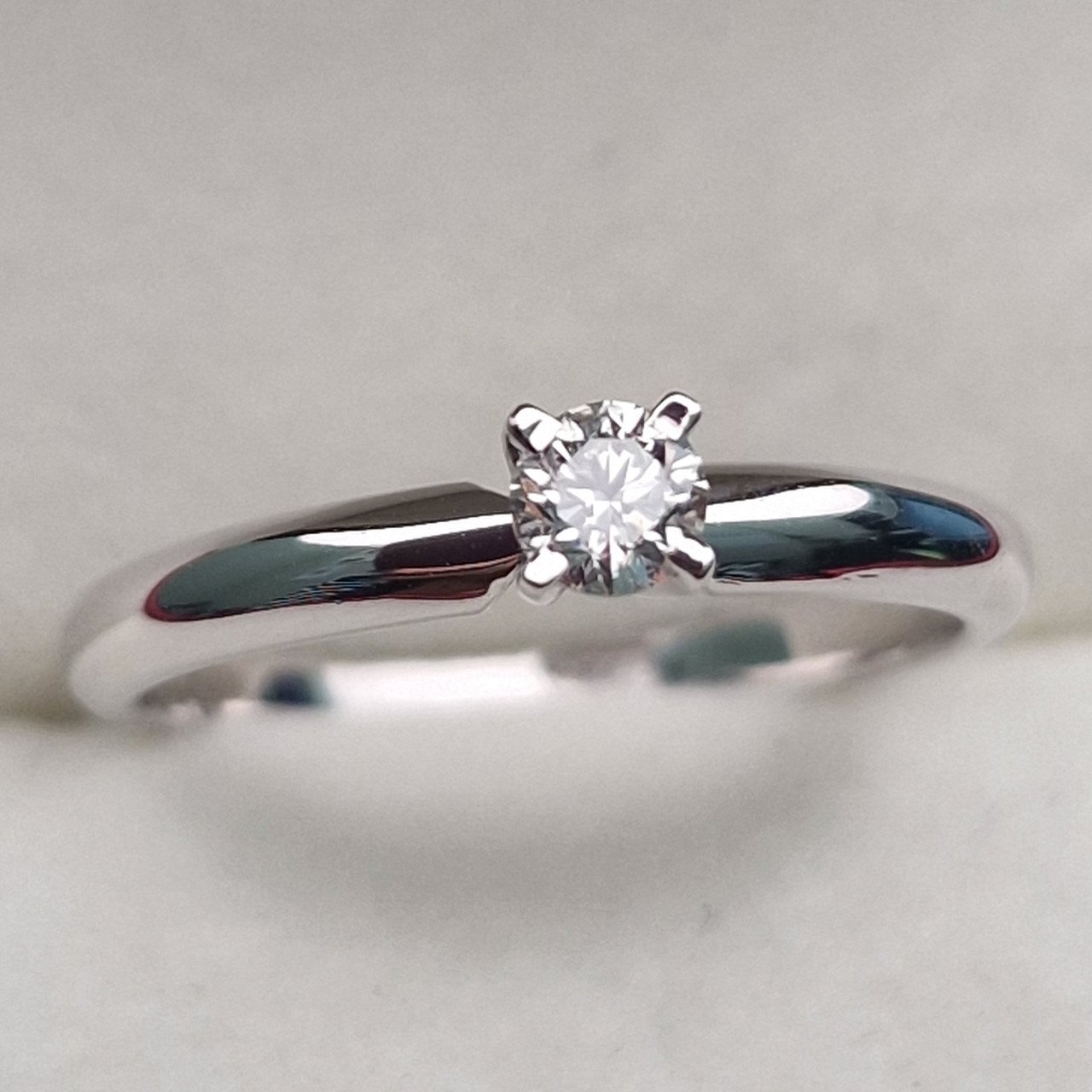 Кольцо Deimantas 100592624 17,5р 2,36гр 0,20ct. купить,NaN