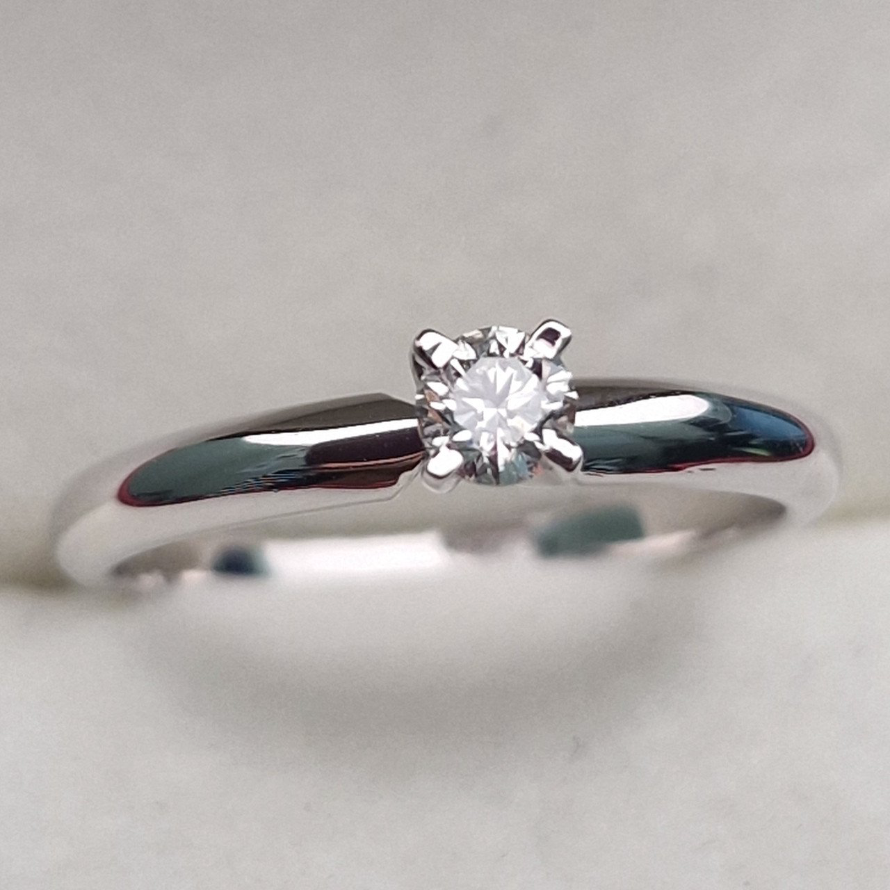 Кольцо Deimantas 100592624 17,5р 2,36гр 0,20ct. купить,NaN