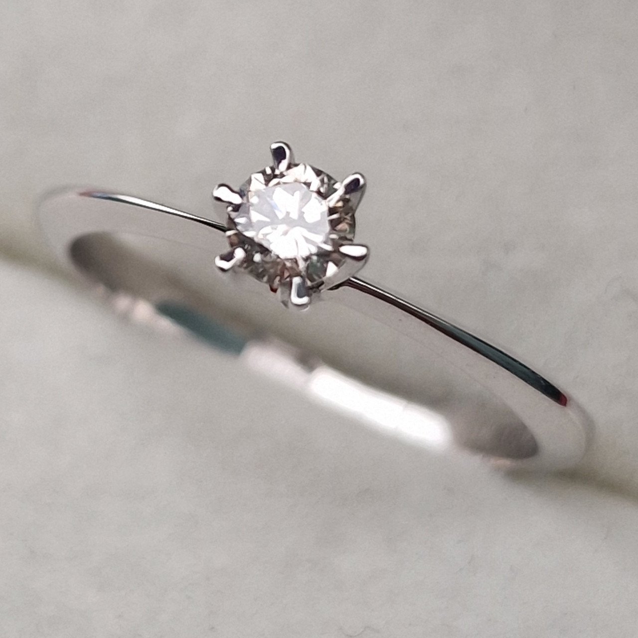 Кольцо Deimantas 100592659 16,5р 1,77гр 0,196ct. купить,NaN