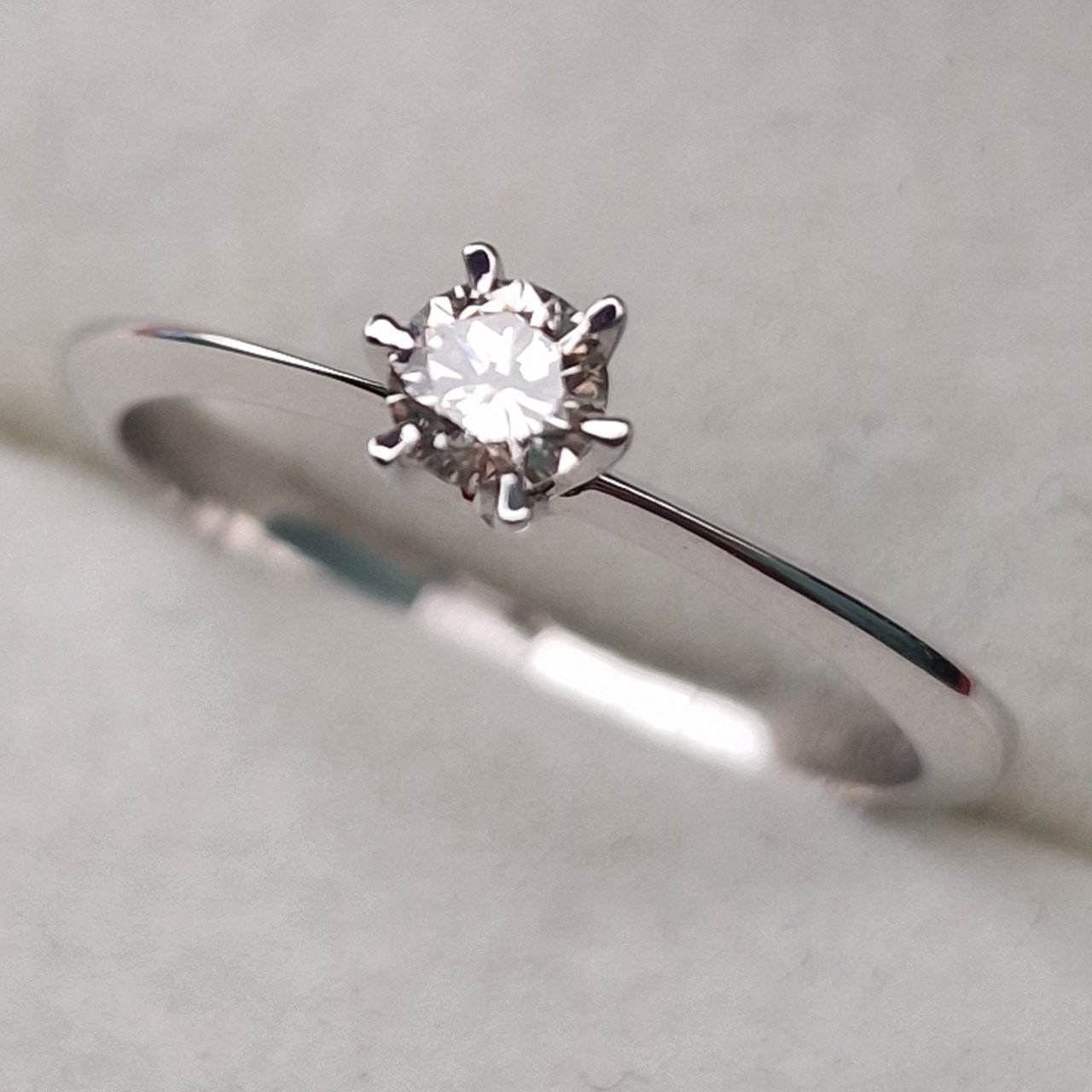 Кольцо Deimantas 100592659 16,5р 1,77гр 0,196ct. купить,NaN