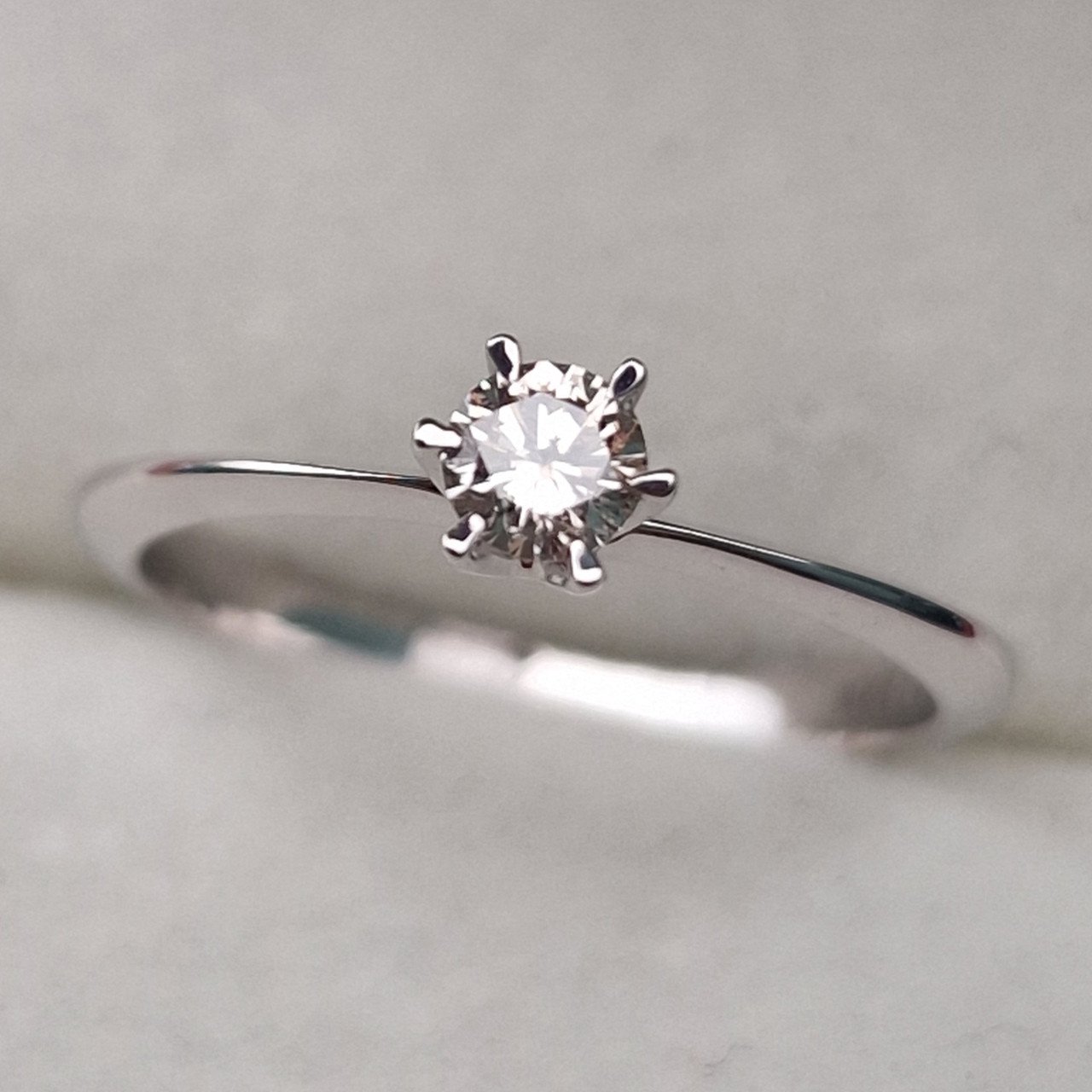 Кольцо Deimantas 100592659 16,5р 1,77гр 0,196ct. купить,NaN