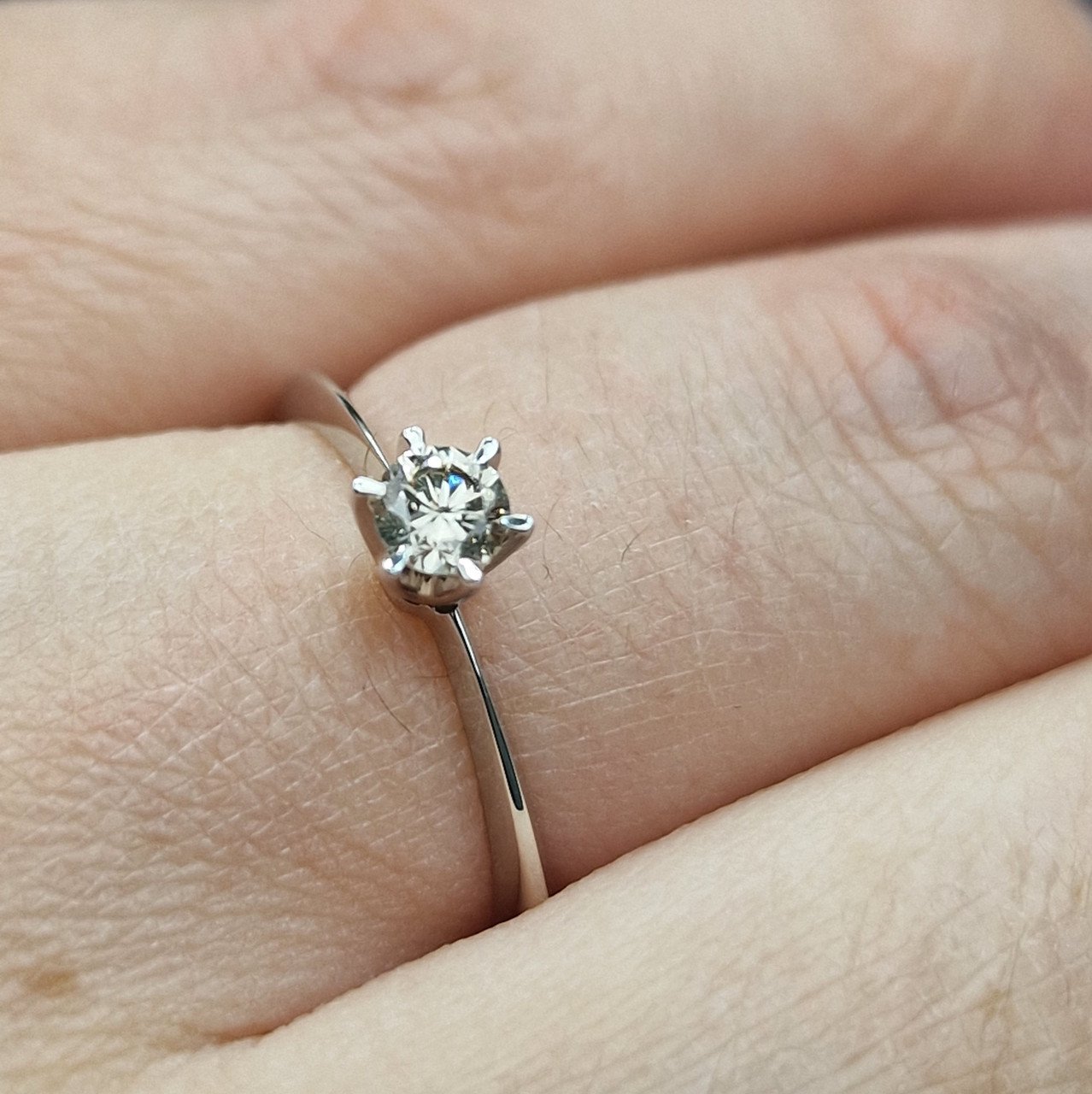 Кольцо Deimantas 100592659 16,5р 1,77гр 0,196ct. купить,NaN