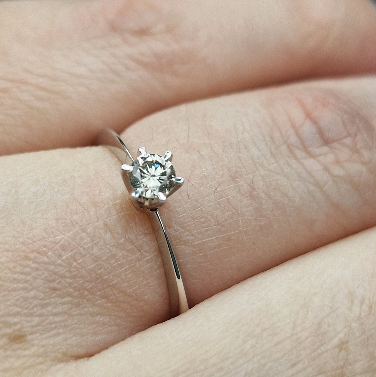 Кольцо Deimantas 100592659 16,5р 1,77гр 0,196ct. купить,NaN