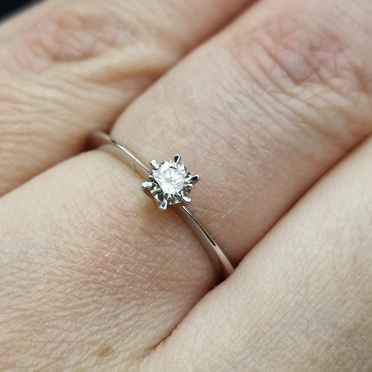 Кольцо Deimantas 100592666 16,5р 1,73гр 0,17ct. купить,NaN