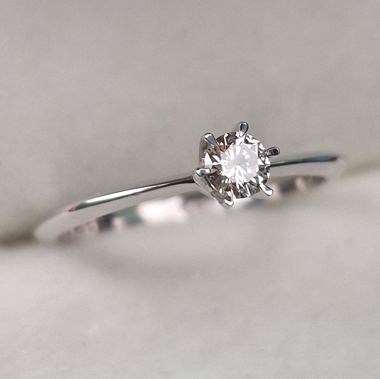 Кольцо Deimantas 100592666 16,5р 1,73гр 0,17ct. купить,NaN