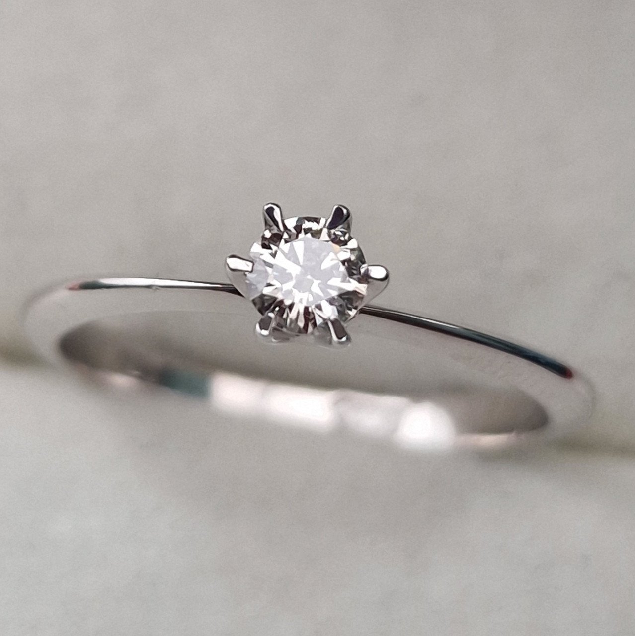 Кольцо Deimantas 100592666 16,5р 1,73гр 0,17ct. купить,NaN