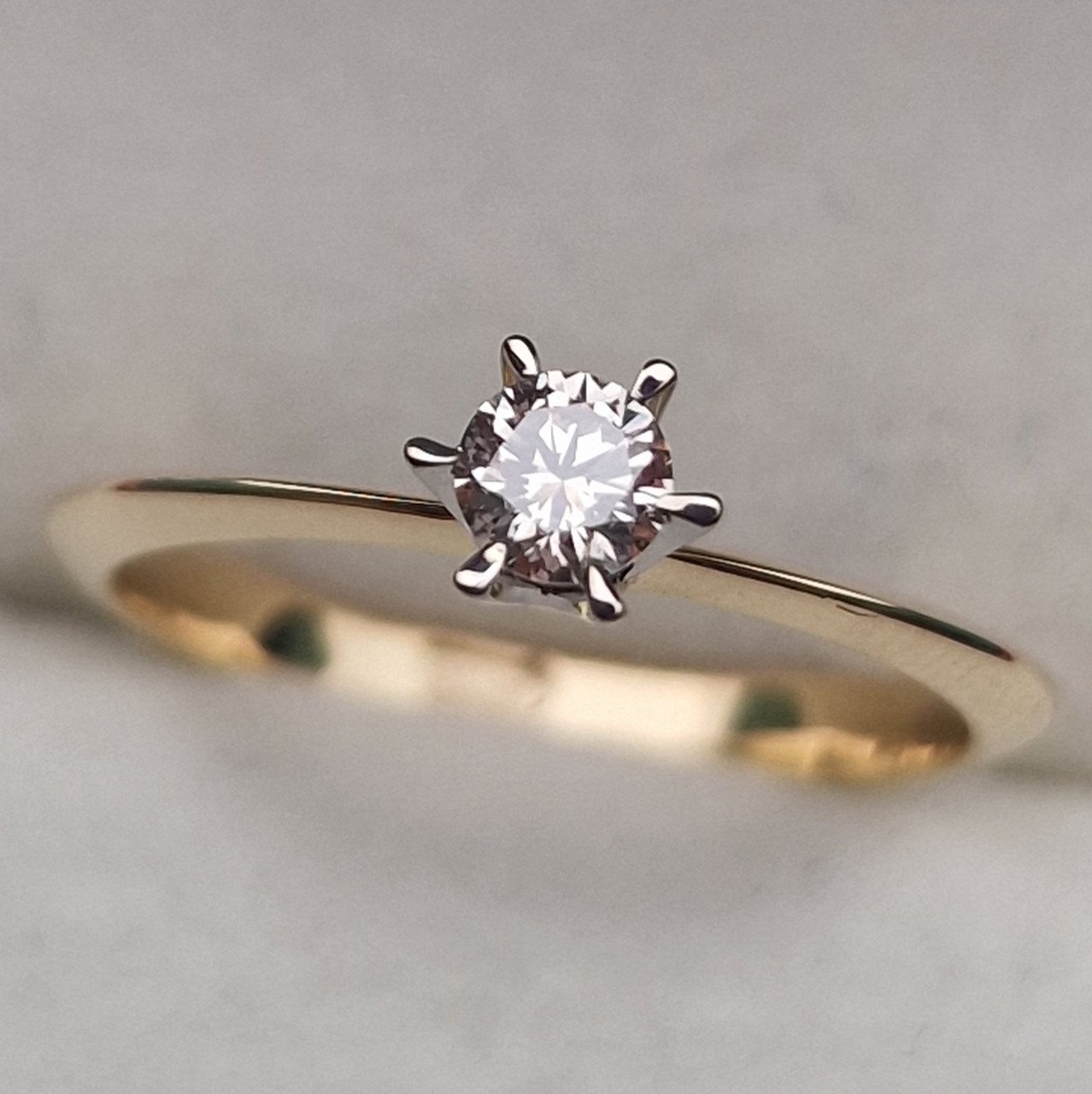 Кольцо Deimantas 100592672 16,5р 1,82гр 0,19ct. купить,NaN