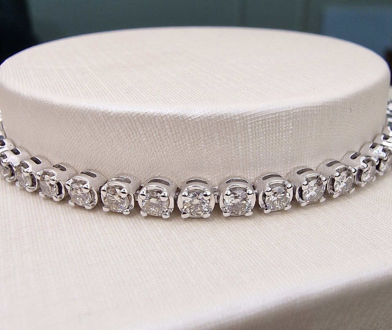 Браслет Deimantas 100604149 17,5р 8,2гр 2,92ct. купить,NaN
