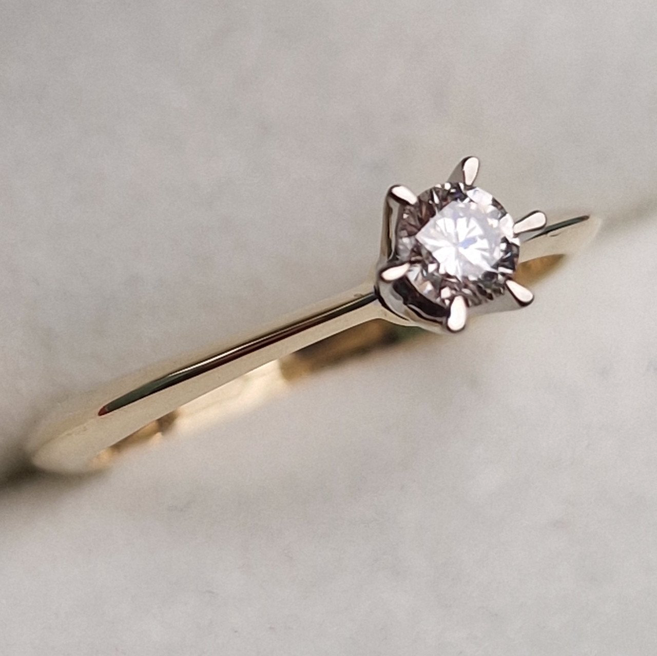 Кольцо Deimantas 100592672 16,5р 1,82гр 0,19ct. купить,NaN